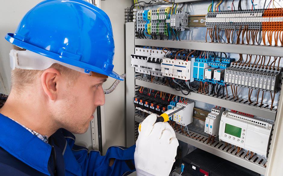 monteur électricien Garches