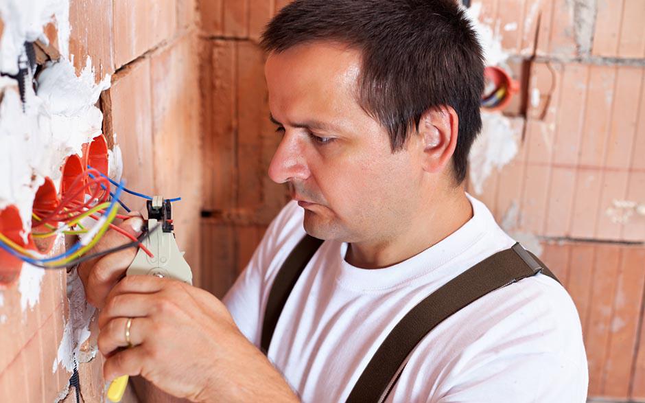 recherche travail électricien bâtiment Sarcelles